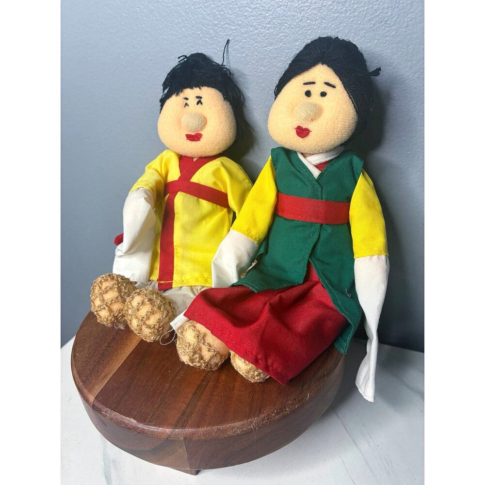 Vintage Korean Hanbok Cloth Dolls Pair Traditional Korea Souvenir